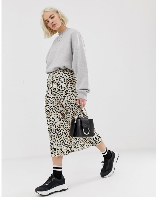 New Look midi skirt in leopard print