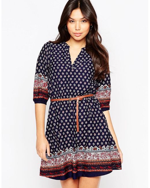 Yumi Belted Dress With 3/4 Sleeves In Border Print