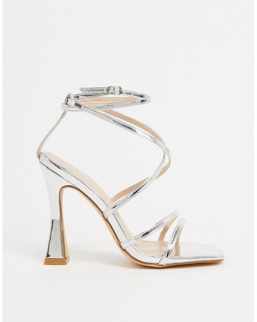 Glamorous square-toe sandals with flared stiletto in mirror