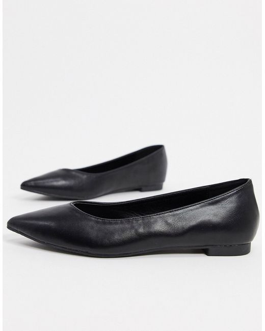 Truffle Collection faux leather pointed ballet flats in
