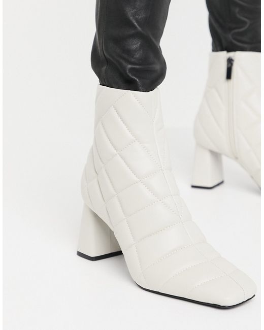 Stradivarius quilt detail heeled boots in ecru-