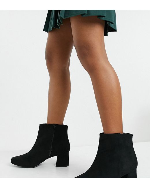 Simply Be extra wide fit boot with block heel in