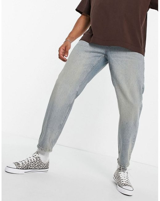 Topman relaxed jeans in light wash with tint-