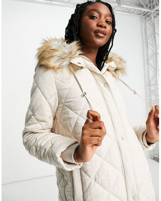 Ever New diamond quilted puffer coat with faux fur hood trim in cream-