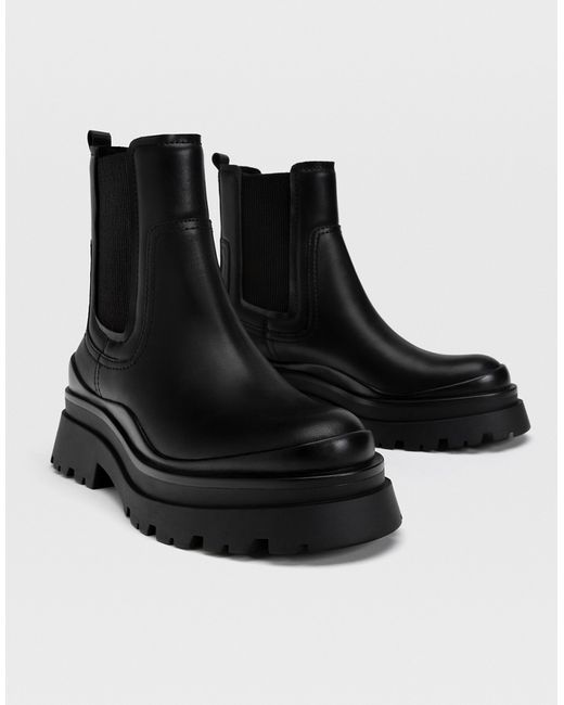 Stradivarius chunky sole chelsea boots in