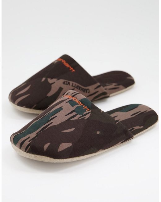 Carhartt Wip slippers in camo-