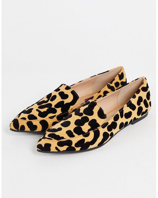London Rebel pointed loafers in leopard-