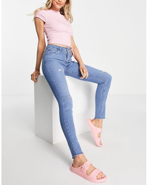 Levi's 501 crop jeans in