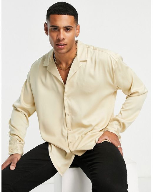 New Look oversized long sleeve satin shirt in champagne-