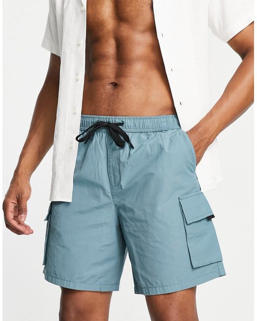 New Look relaxed fit shorts with pockets in teal-