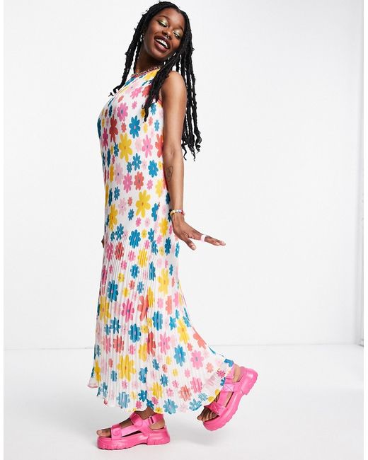 Native Youth maxi dress in vintage floral plisse-