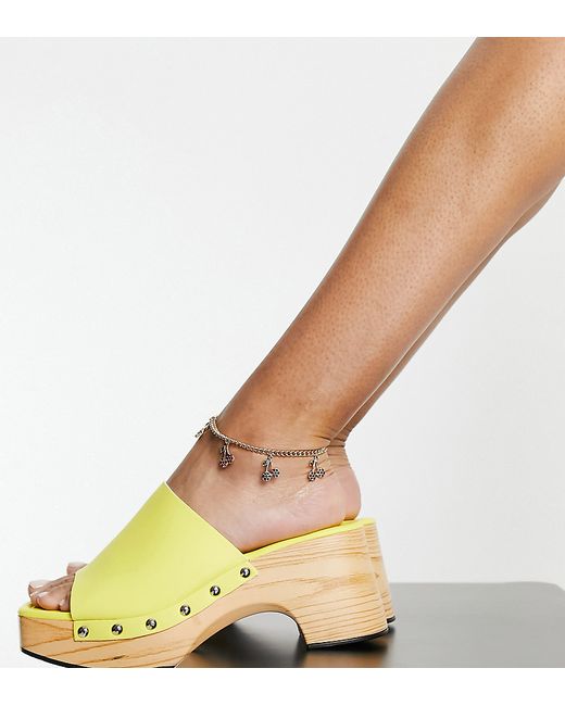 Glamorous Wide Fit mid clog mule sandals in lime-