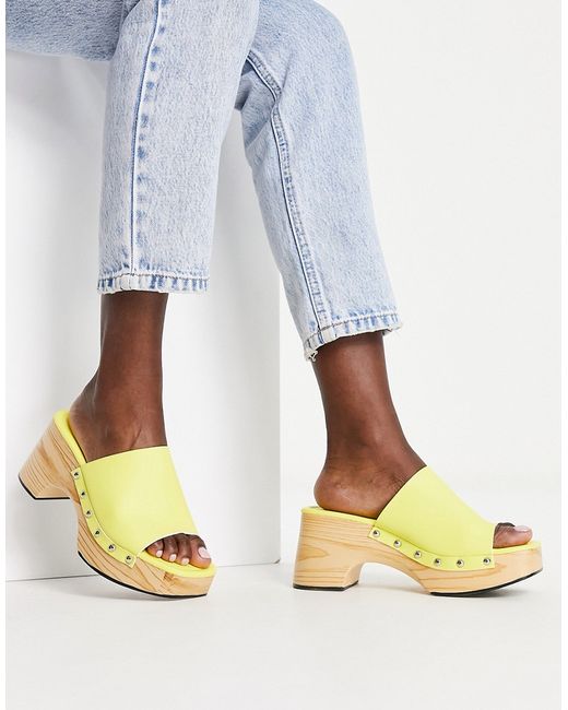 Glamorous mid clog mule sandals in lime-