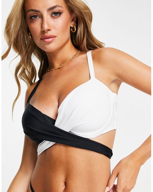 Pour Moi Fuller Bust Freedom underwired bikini top in monochrome-
