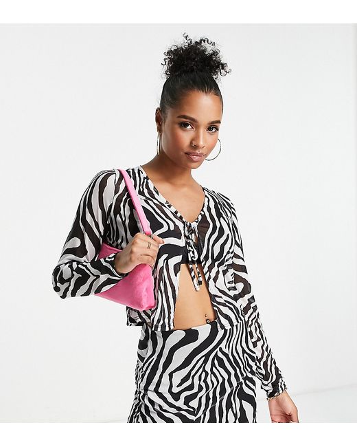 I Saw It First Petite sheer lace up top in zebra part of a set-