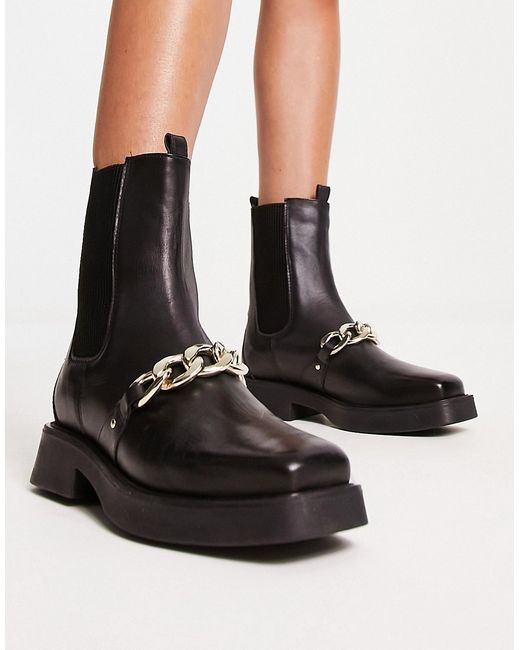 River Island chain detail gusset boot in