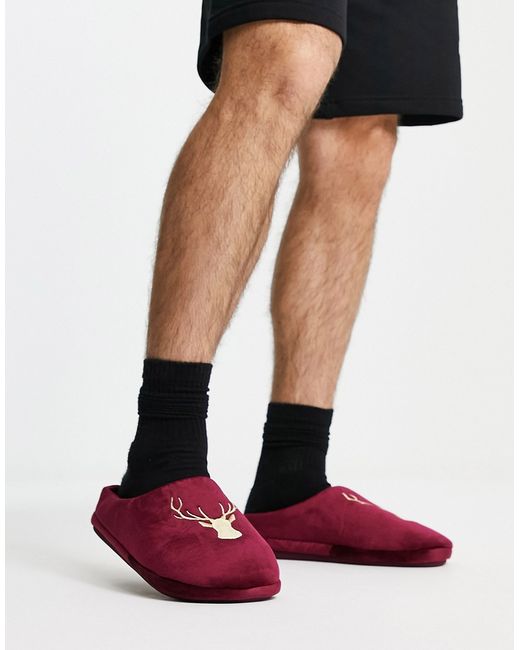Truffle Collection stag slipper in burgundy-
