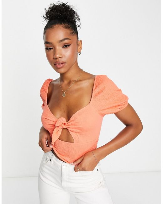 New Look tie front cropped top in