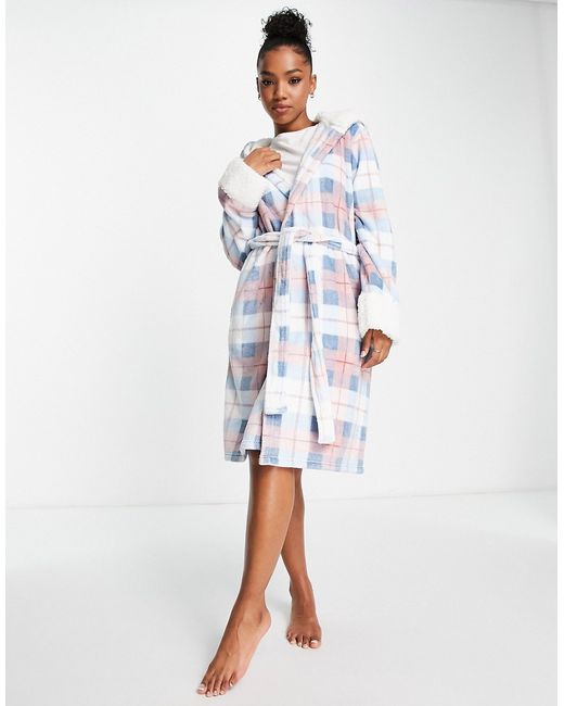 Loungeable robe with sherpa lining in pink and check