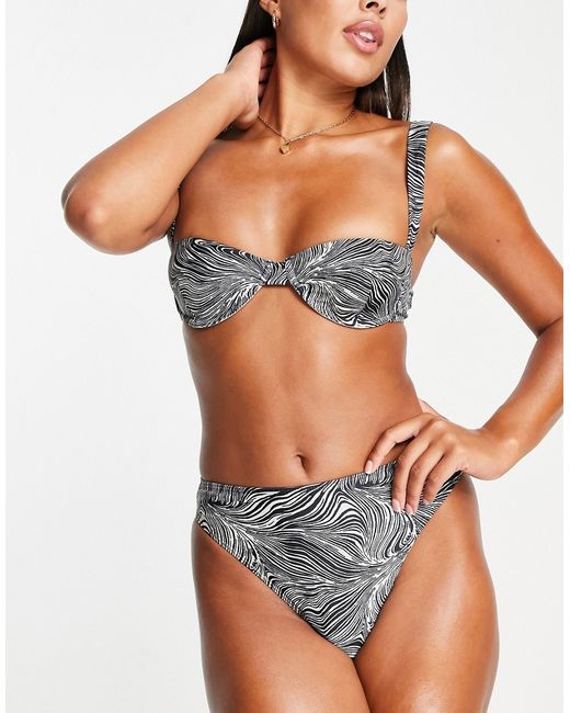 4th & Reckless aimi underwire bikini top in monochrome print-