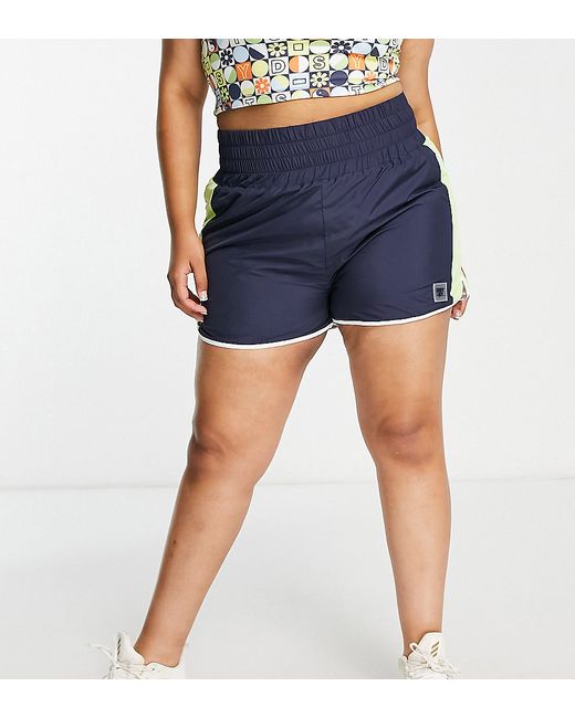 Daisy Street Active Plus ruched waistband shorts in