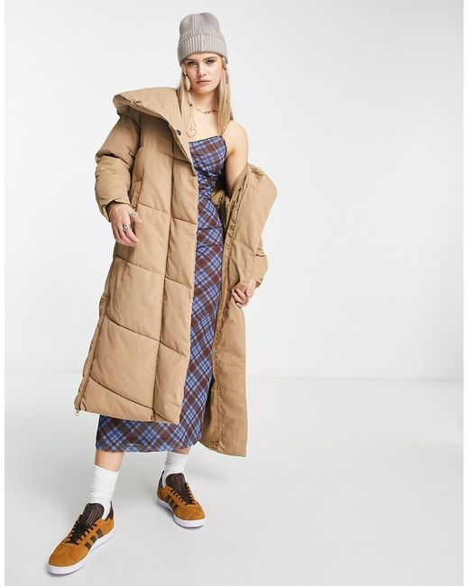 Noisy May maxi hooded padded coat in camel-