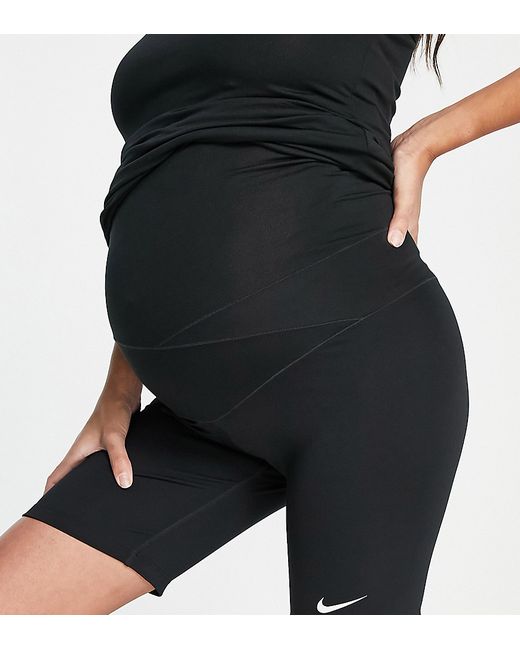 Nike Training Maternity Dri-FIT One 7-Inch legging shorts in