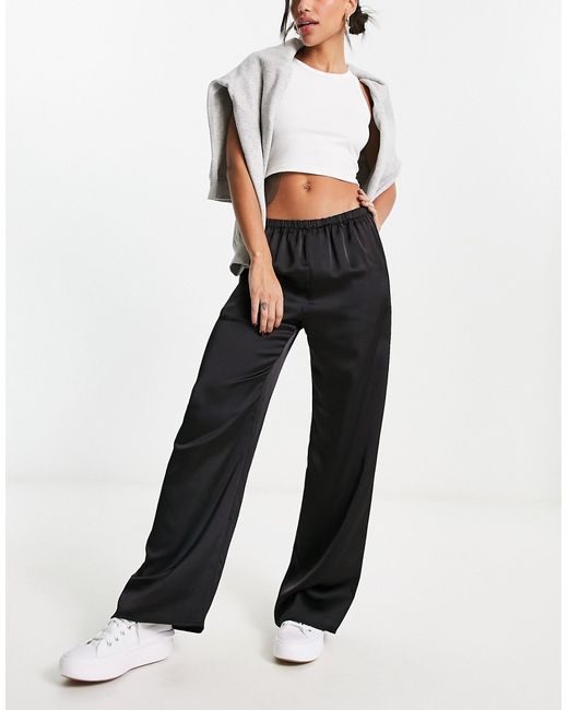 Urban Revivo straight leg relaxed pants in