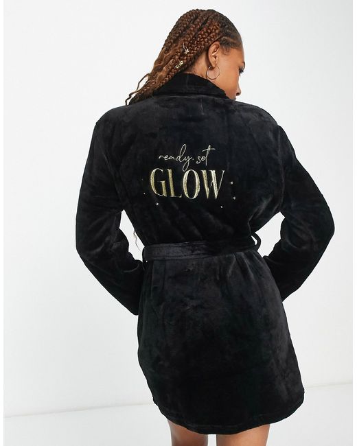 New Look ready set glow slogan robe in
