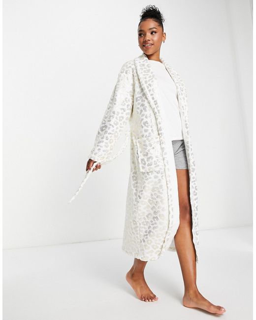 Loungeable longline leopard foil robe in cream-