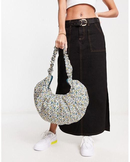 Glamorous tote bag in floral ditsy print-