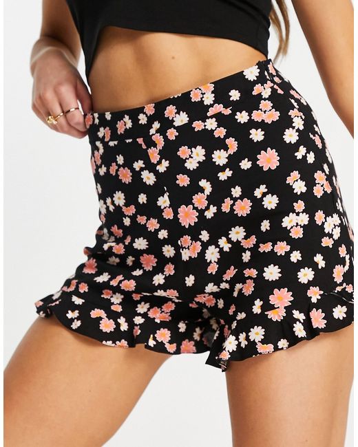 New Look high waist ruffle shorts in floral