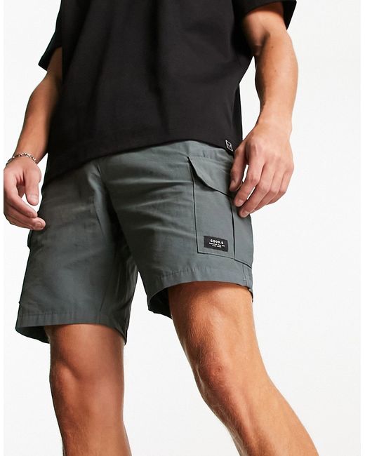 New Look cargo shorts in