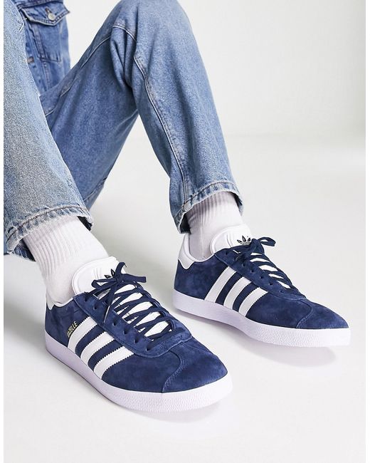 Adidas Originals Gazelle sneakers in