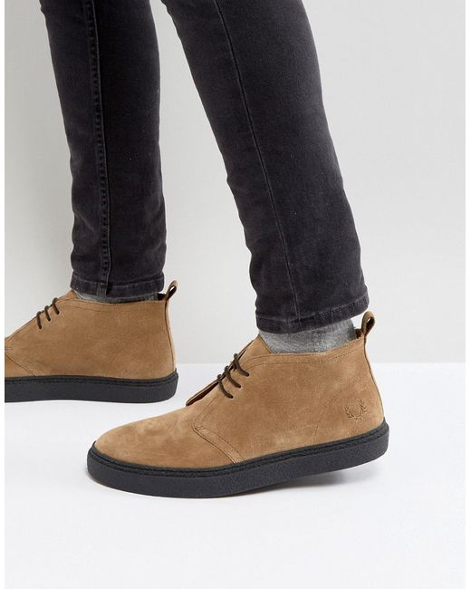 Fred Perry Hawley Mid Suede Desert Boots in Sand