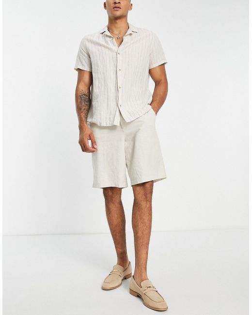 New Look relaxed fit linen shorts in off