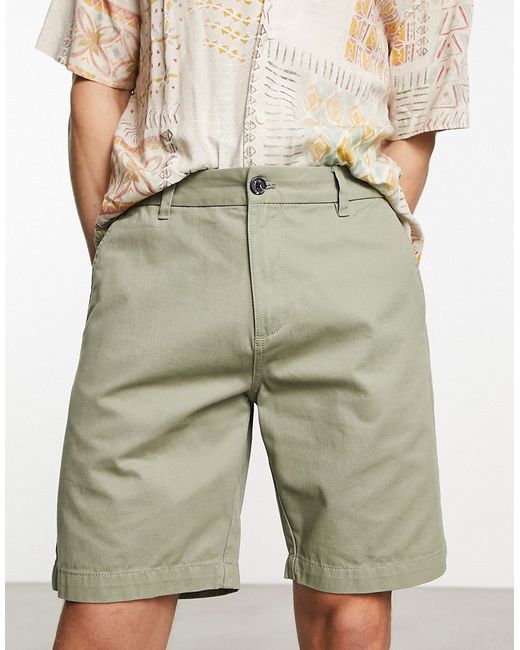New Look straight chino shorts in khaki-