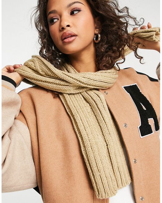 Boardmans cable knit ribbed scarf in camel-