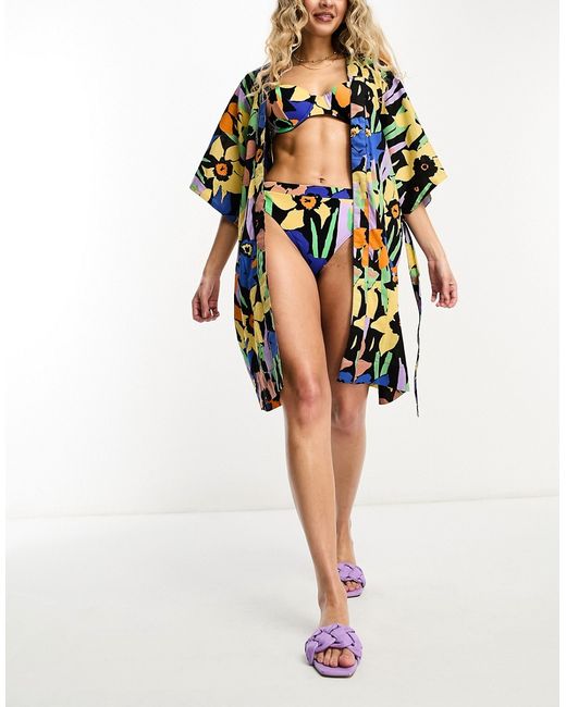 Roxy Sunny Moment beach cover up in floral print-
