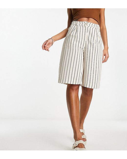 Reclaimed Vintage mensy shorts in linen stripe-