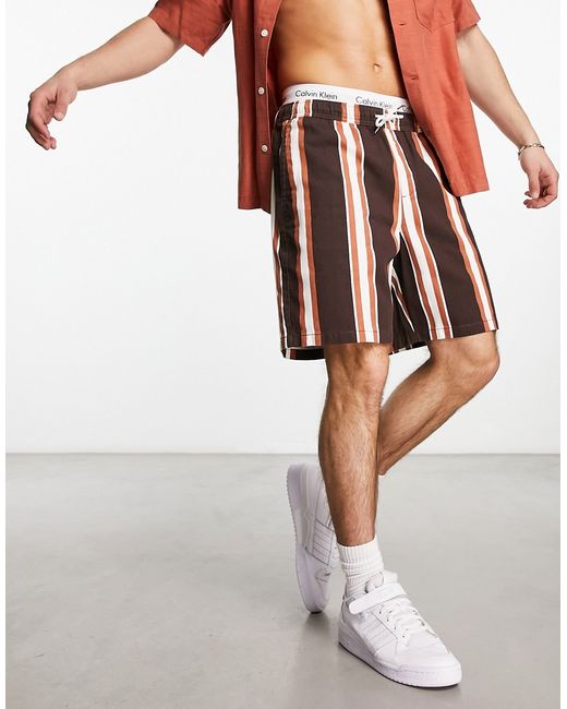 New Look pull on stripe short in