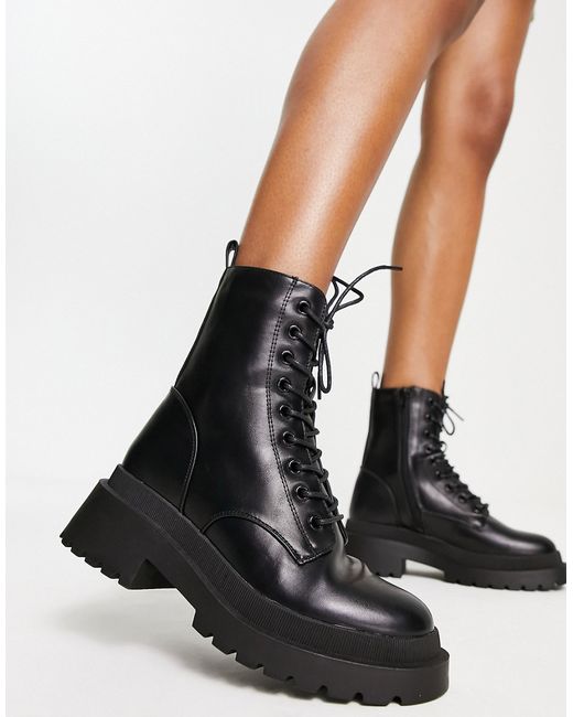 New Look lace up chunky flat boot in
