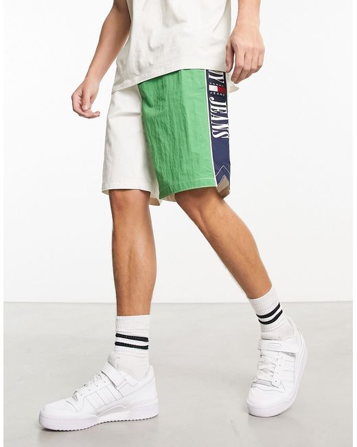 Tommy Jeans block shorts in