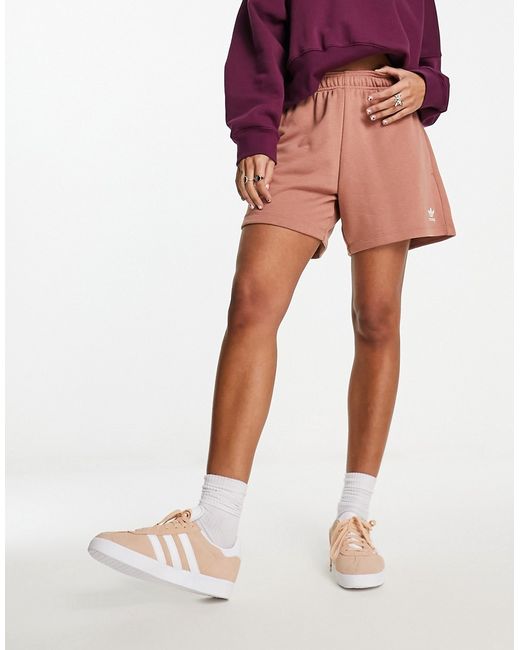 Adidas Originals House Of Essentials shorts in brown-
