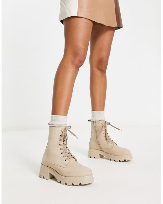 London Rebel Leather drench lace up boot in camel-