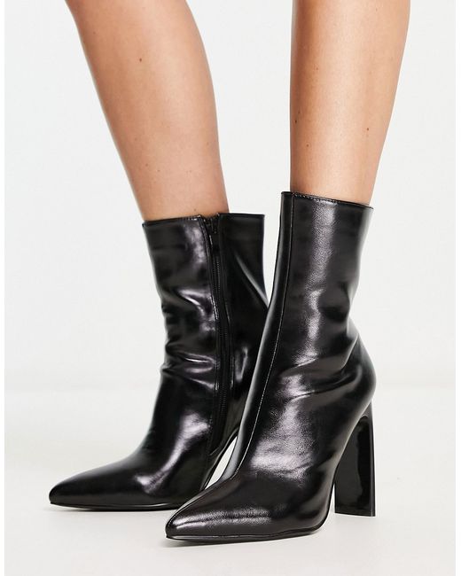 Glamorous heeled ankle boots in
