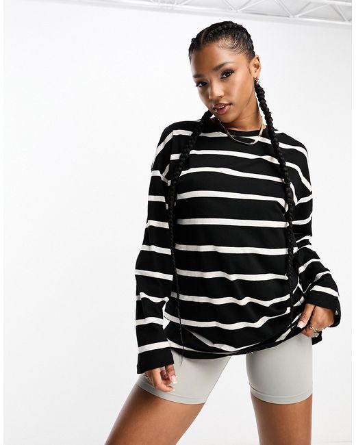 Monki long sleeve flowy top in black and white-