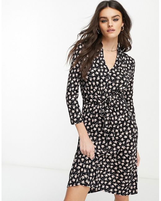 French Connection printed tie waist jersey dress in black-
