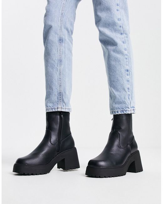 New Look zip front flat chunky chelsea boot in