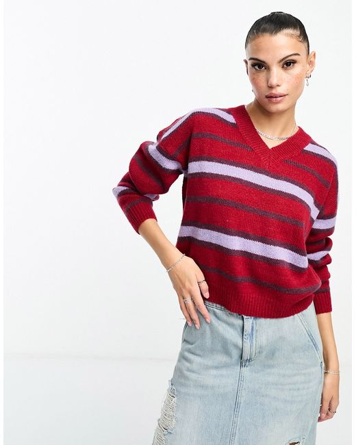 Daisy Street fitted v neck sweater in fluffy stripe knit-